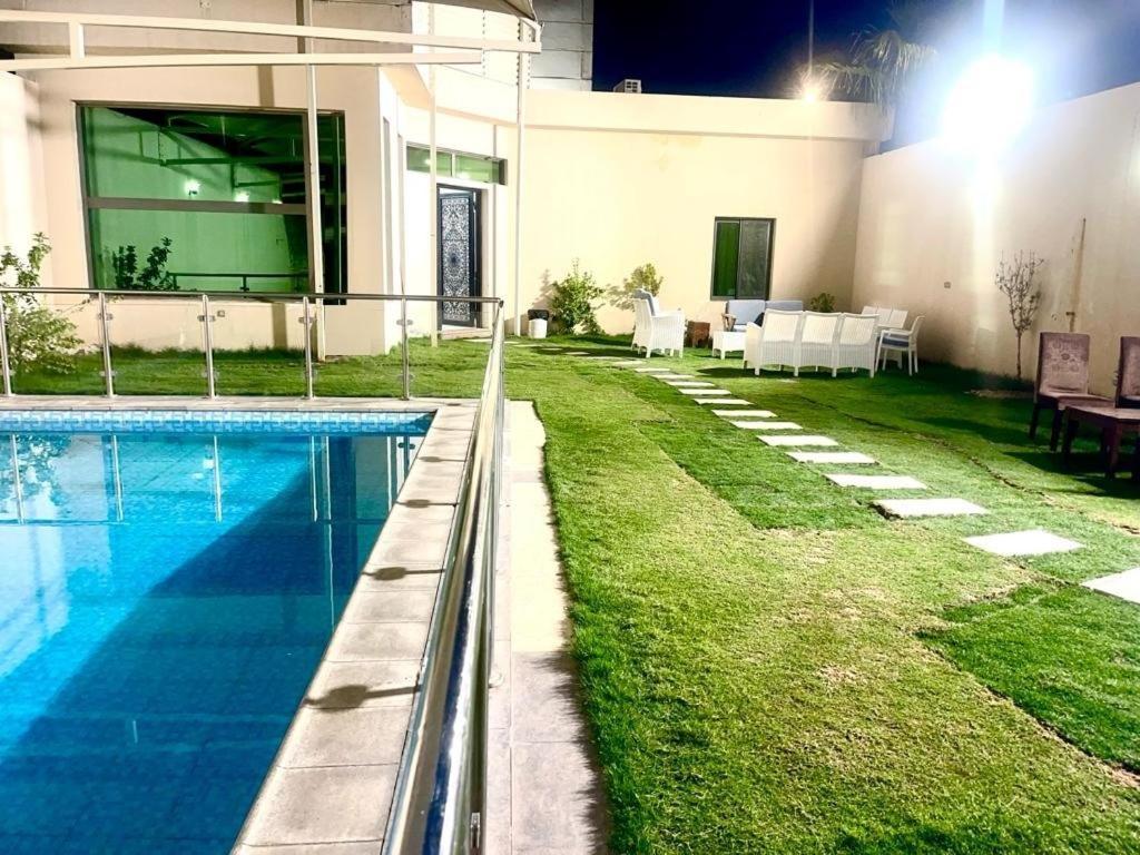 Twlan * Riyadh