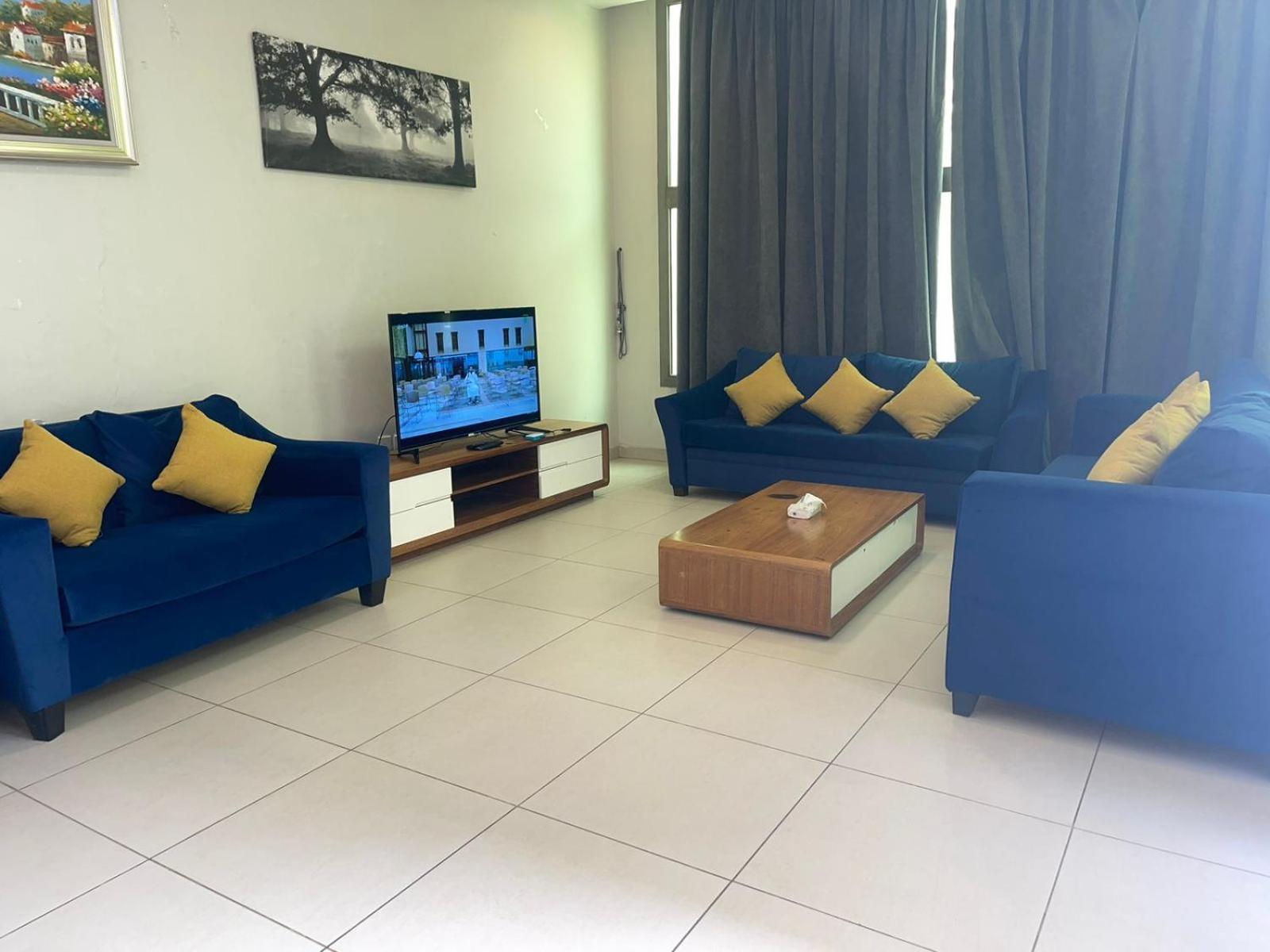 Twlan Apartment